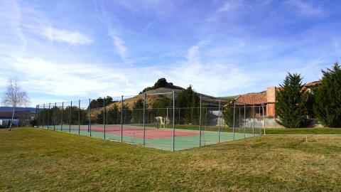 PISTA DEPORTIVA DESCUBIERTA TENIS