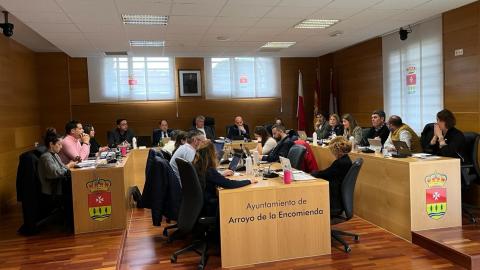 Pleno municipal de Arroyo de la Encomienda de marzo de 2024.