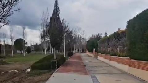 El Ayuntamiento repara las aceras de la calle Almazara, avenida de Aranzana y carretera de Ciguñuela