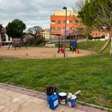 Trabajos de mejora en el parque de calle La Encomienda (Arroyo).