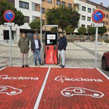Arroyo y Acciona inician la puesta en servicio de la red de puntos de recarga de vehículos eléctricos