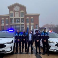 Presentación coches-patrulla y camión de obras.